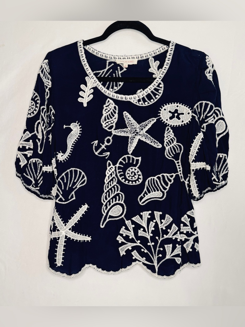 Solitaire Navy Embroidered Seashell Top Size L Coastal Beach Nautical Boho